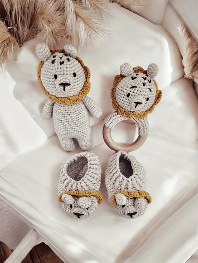 Lion Crochet Gift Set